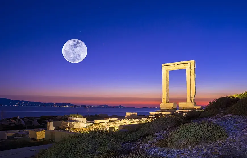 ΝΑΞΟΣ                                                                        4ήμ. 29/08-01/09